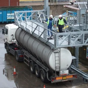 Carbis Loadtec Multi Modal Systems - Fall Prevention Systems - Tanker Access - Newport, South Wales